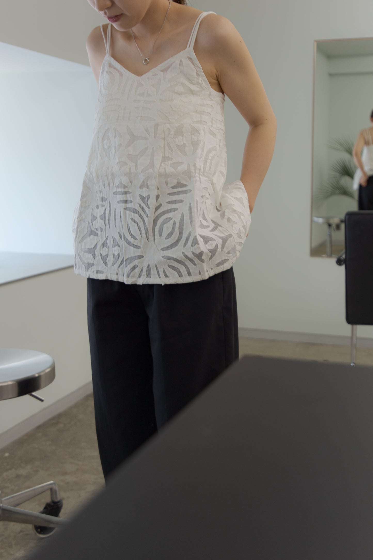 Hand cutwork camisole(white)