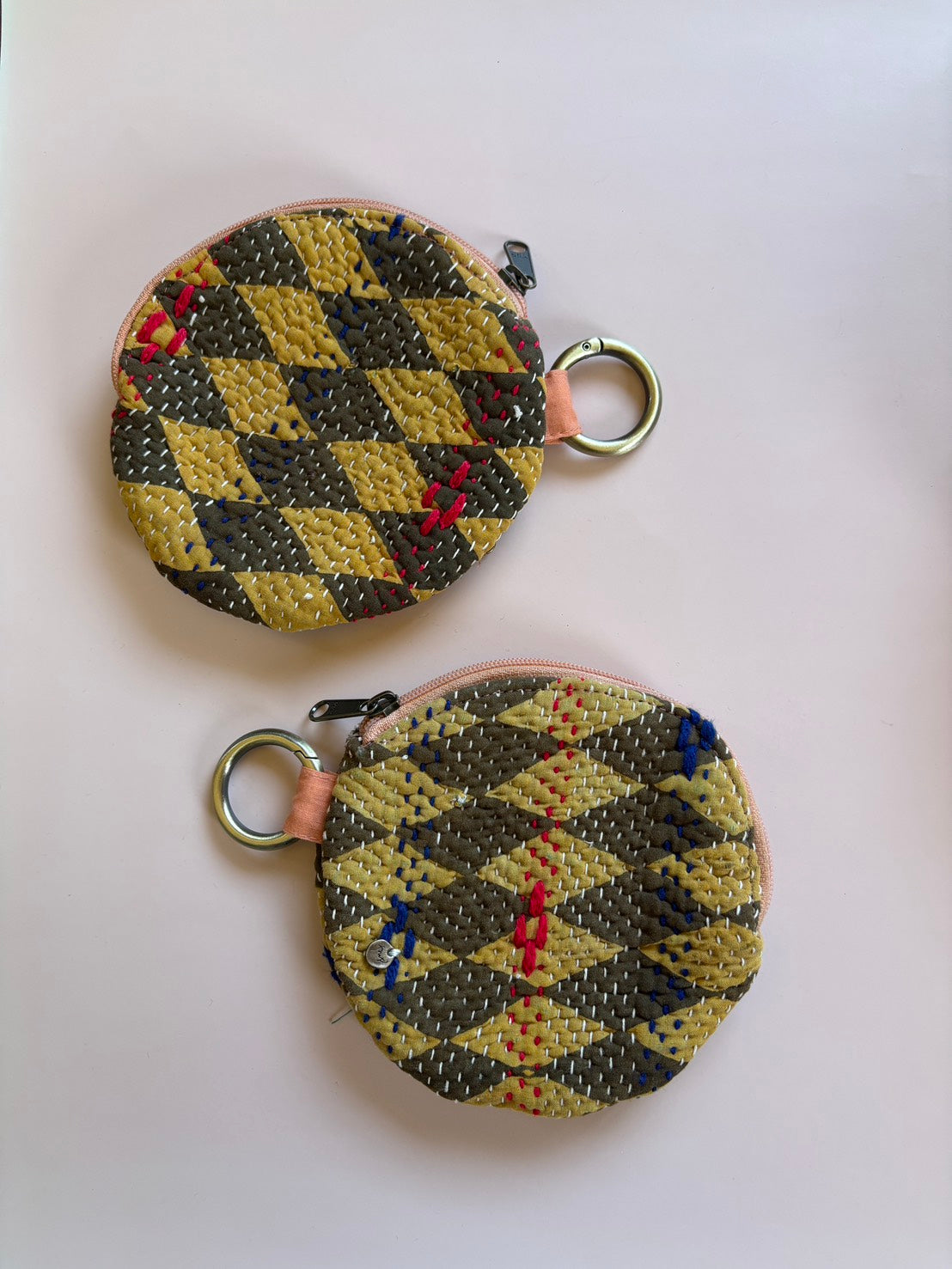 round kantha pouch 1