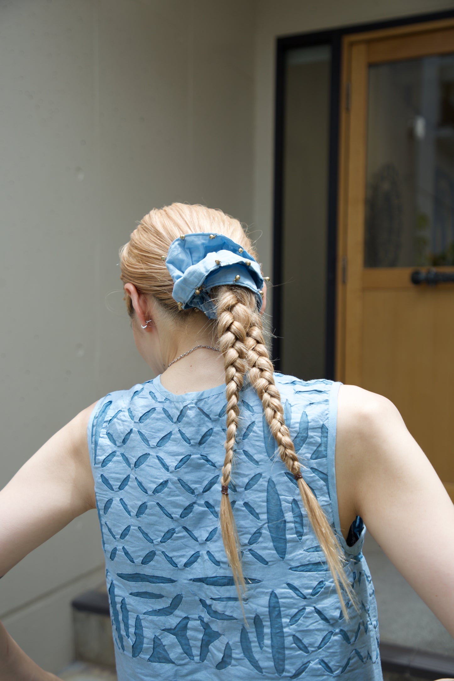 Hand cutwork top（blue）