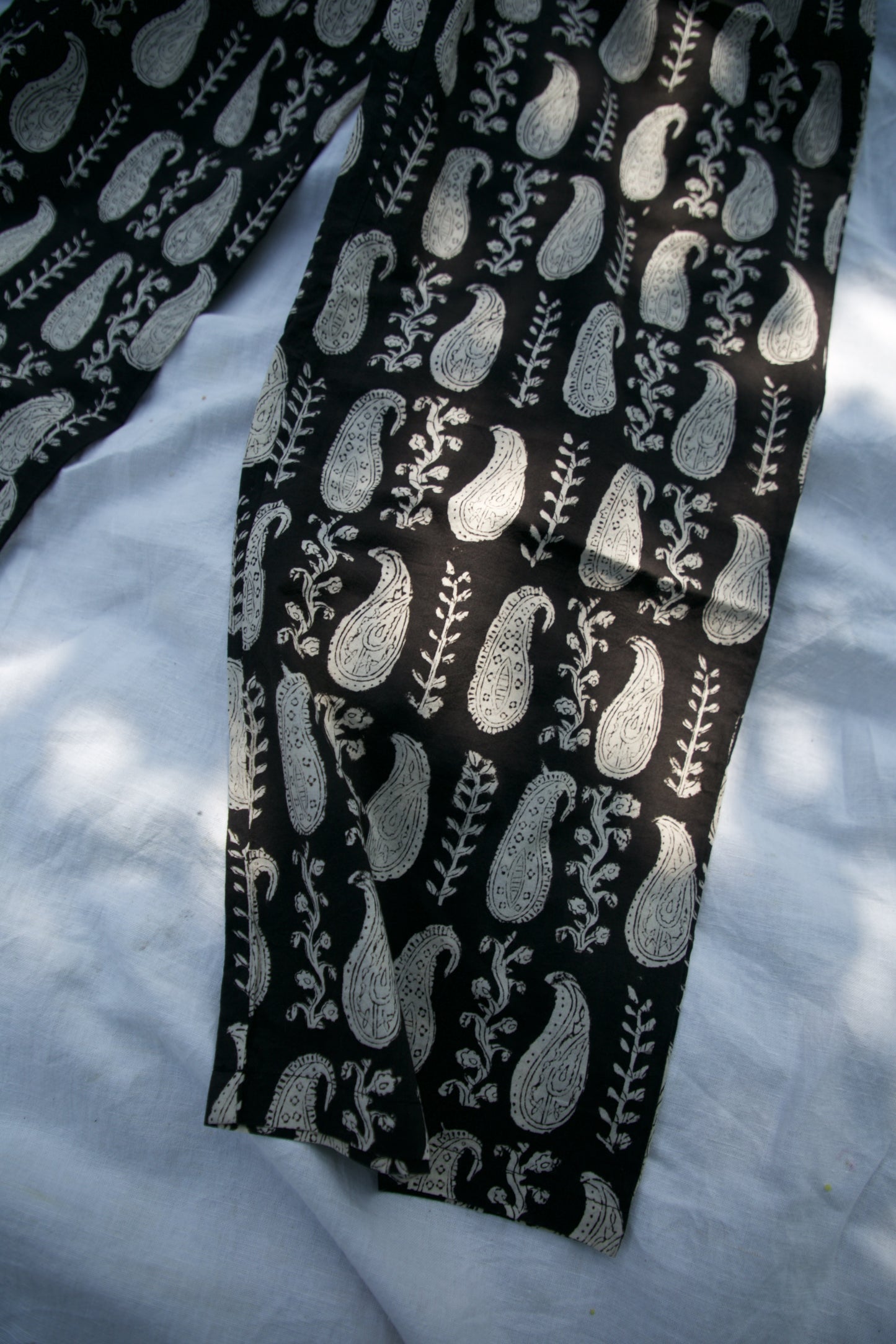 block print pants（black/paisley）