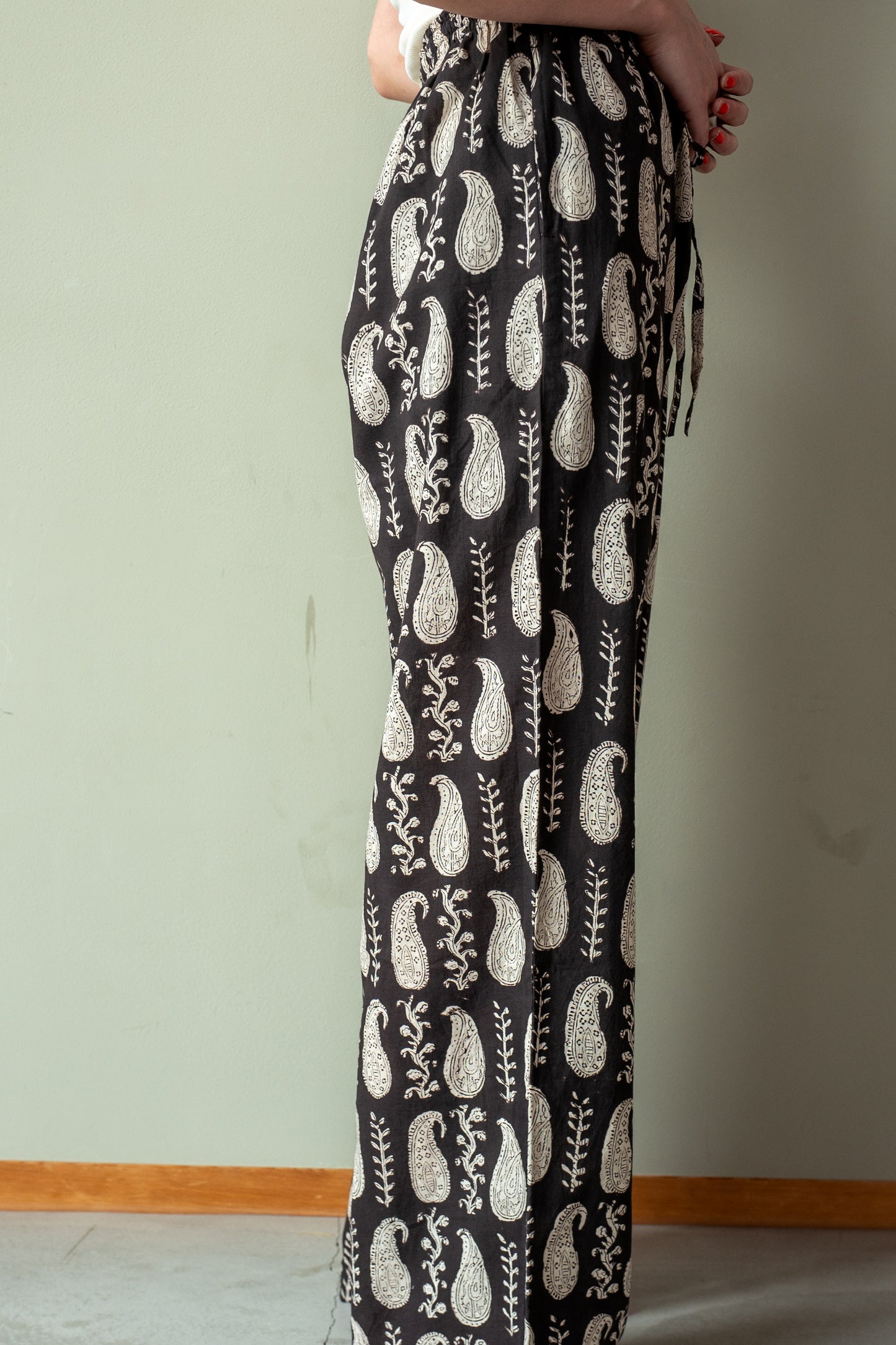 block print pants（black/paisley）