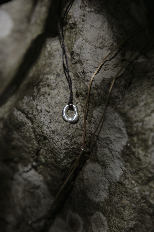 wavy codenecklace