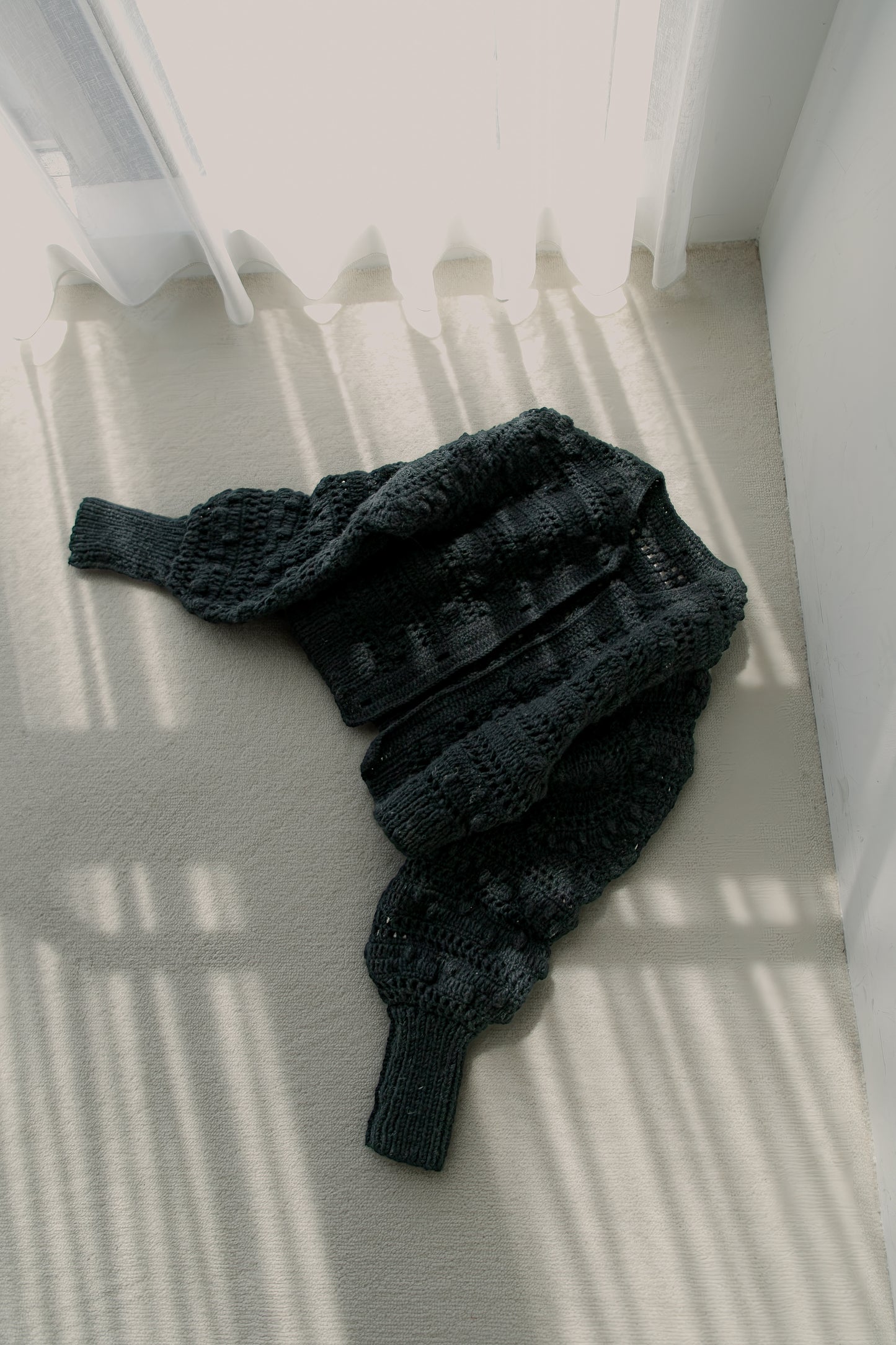 crochet handknit cardigan（black）