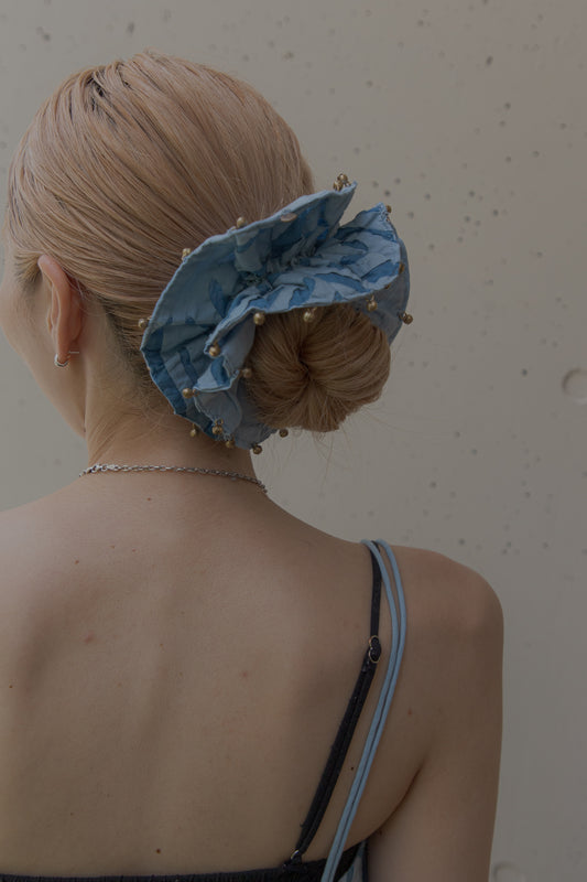 Hand cutwork scrunchie（blue）