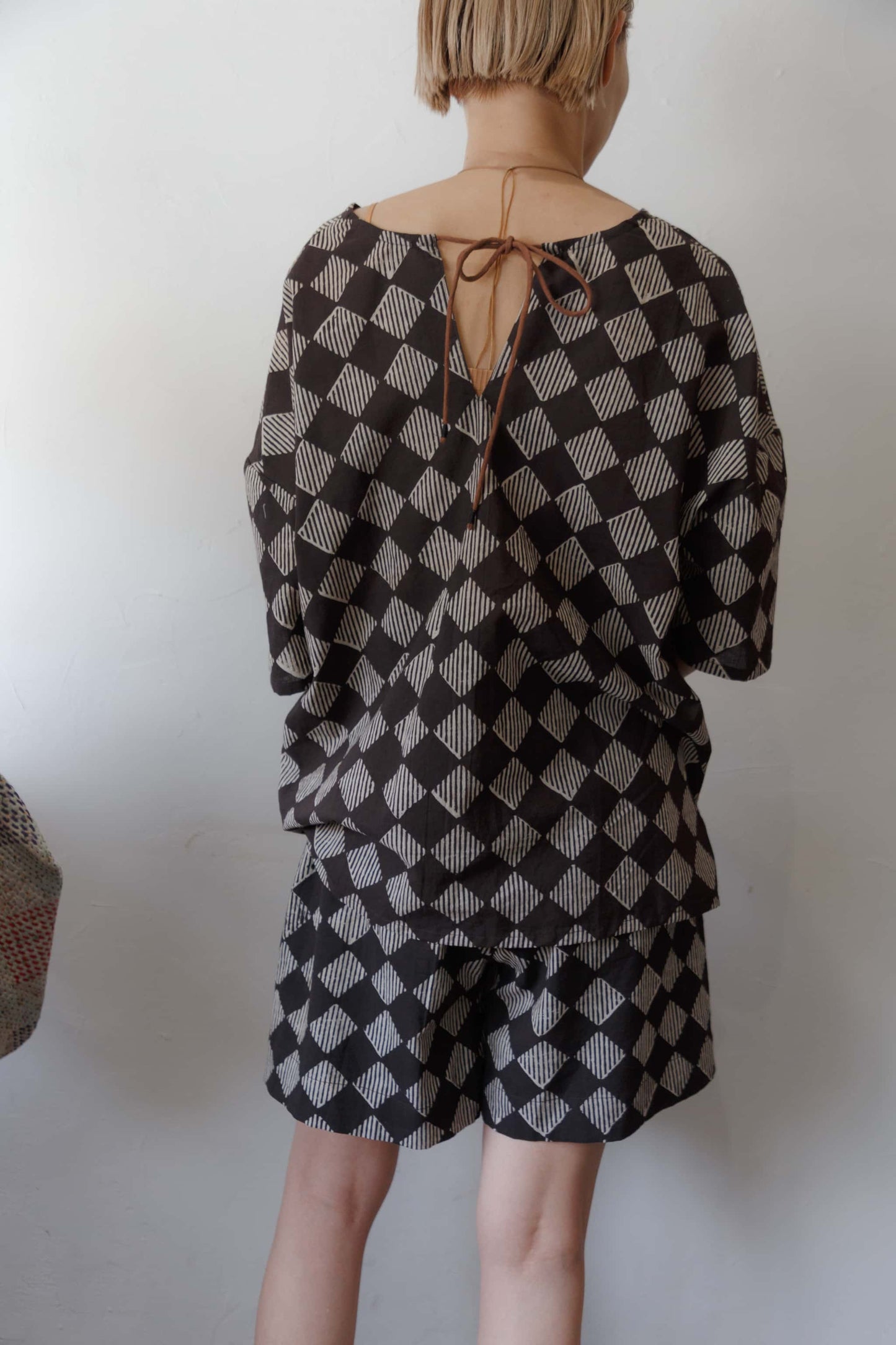 Bagru block print top（black）
