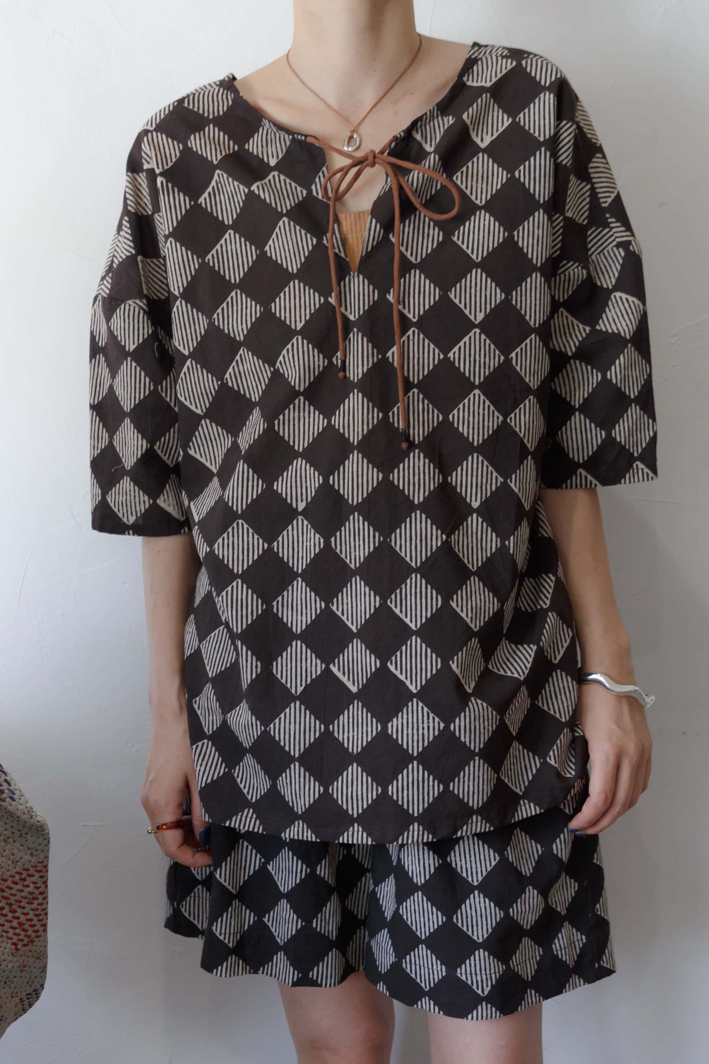 Bagru block print top（black）