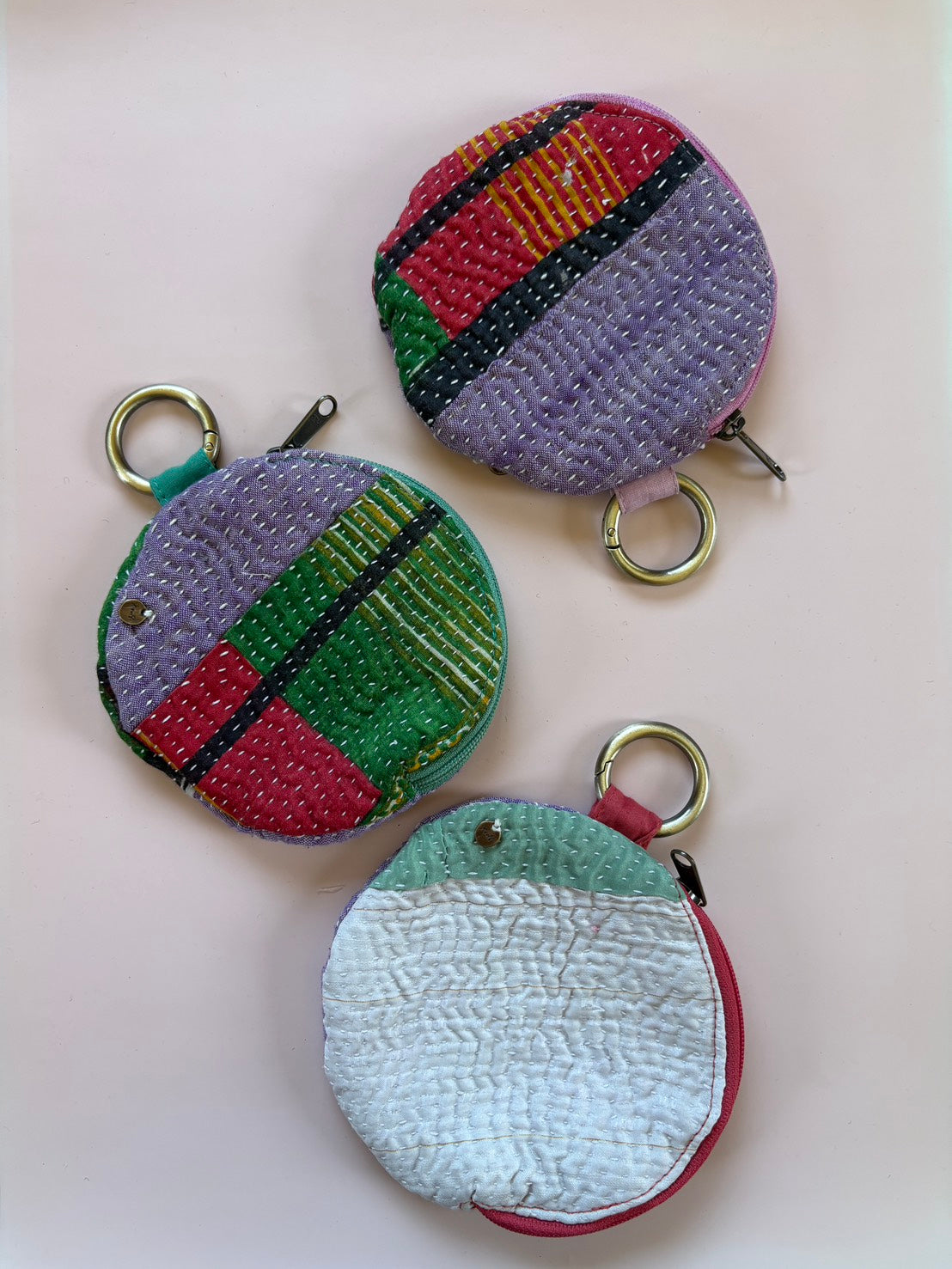 round kantha pouch 3