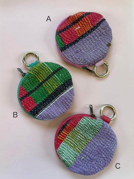 round kantha pouch 3