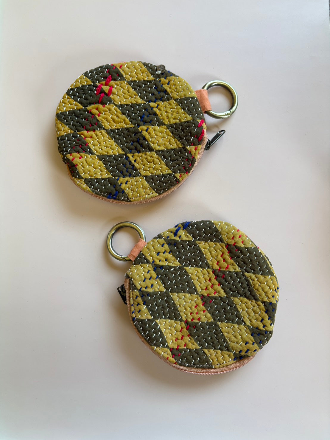 round kantha pouch 1