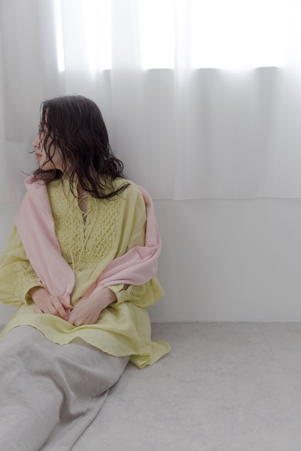 Hand smoking blouse（lemon）